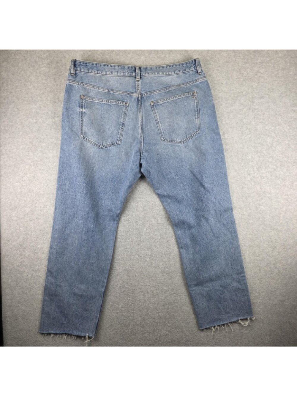 Madewell Curvy Dean Easy Straight Jeans Womens 33 NWT Light Wash Distressed - Picture 3 of 12